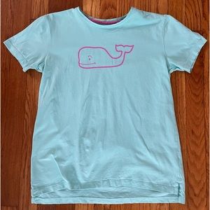 Kid’s Vineyard Vines Teal Dyed T-shirt with a pink outlined Whale